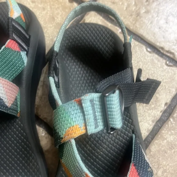 Chaco sandals  EUC size 9 - Picture 5 of 7